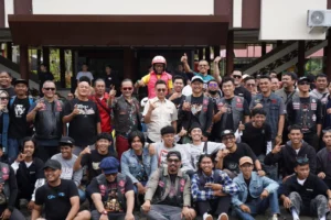 Wali Kota Pontianak Edi Rusdi Kamtono mengapresiasi penggalangan donasi untuk korban bencana alam di Sumatera oleh Komunitas Bikes Brotherhood 1% MC Indonesia West Borneo Chapter.