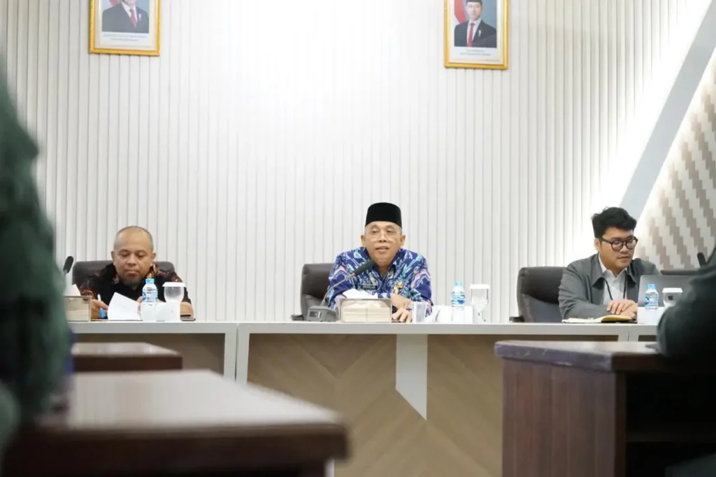 Sekretaris Daerah Kota Pontianak Amirullah membuka kegiatan Capacity Building Penyusunan Laporan Implementasi Kegiatan Pengendalian Inflasi 2025.