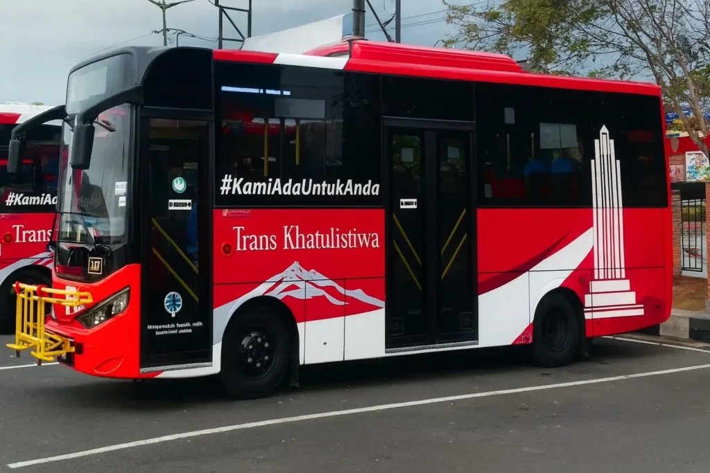 Ilustrasi bus dengan skema BTS yang akan menjadi angkutan umum massal di Kota Pontianak.
