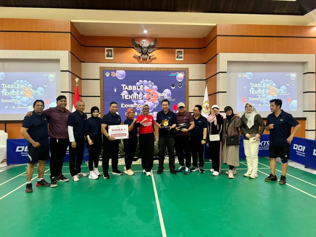 Tim Tenis Meja Pemkot Pontianak sukses mendulang juara pertama Turnamen Eksibis antarlembaga dalam rangka HUT ke-79 BPK RI.