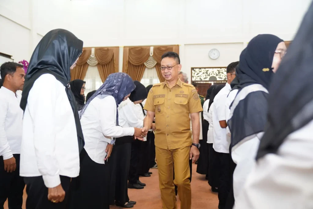 Wali Kota Pontianak Edi Rusdi Kamtono melantik Ikatan Pekerja Sosial Masyarakat (IPSM) Kota Pontianak 2026-2031.