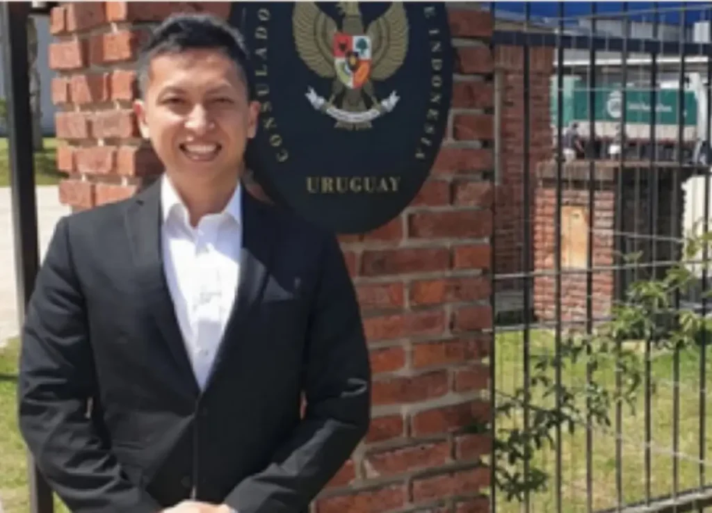 Polda Metro Jaya menyampaikan keterangan resmi terkait penghentian kasus kematian diplomat Kemlu Arya Daru Pangayunan. (instagram.com/ddaru_chee)