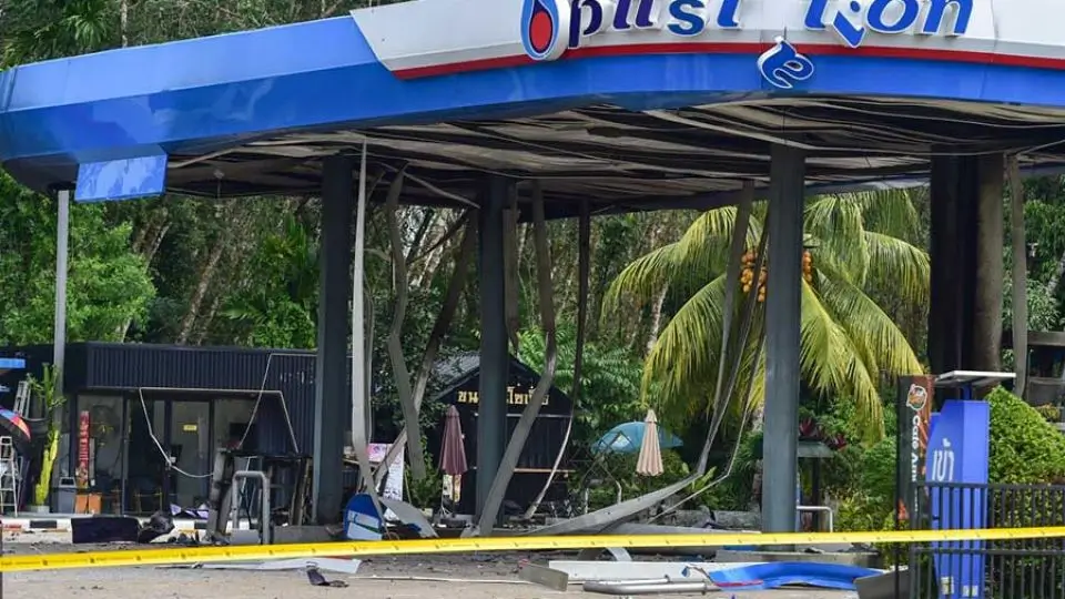 Peningkatan keamanan militer di Narathiwat usai ledakan SPBU. (Foto : AFP)