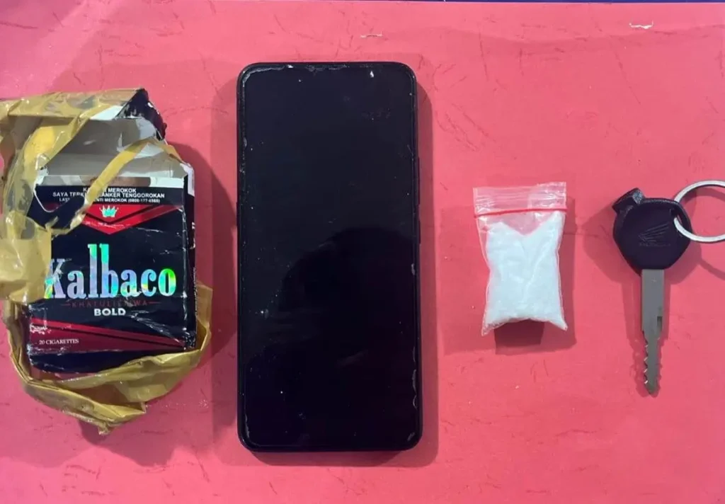 Barang bukti sabu 9,36 gram yang diamankan Polsek Entikong dari tersangka di jalur perbatasan RI–Malaysia. (Dok. Polsek Entikong)