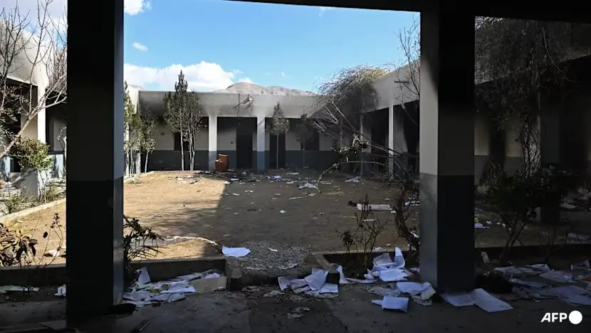 Kondisi kantor polisi di Quetta, Balochistan, usai serangan terkoordinasi kelompok separatis.