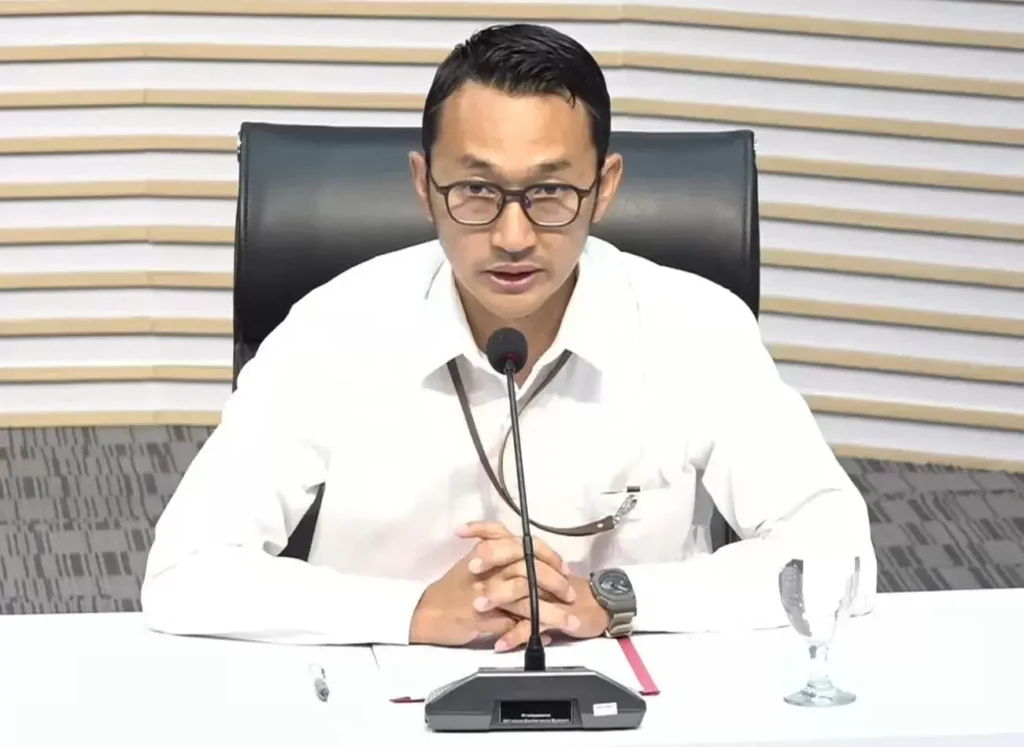 Juru Bicara KPK, Budi Prasetyo, menyampaikan keterangan terkait kasus korupsi PN Depok.