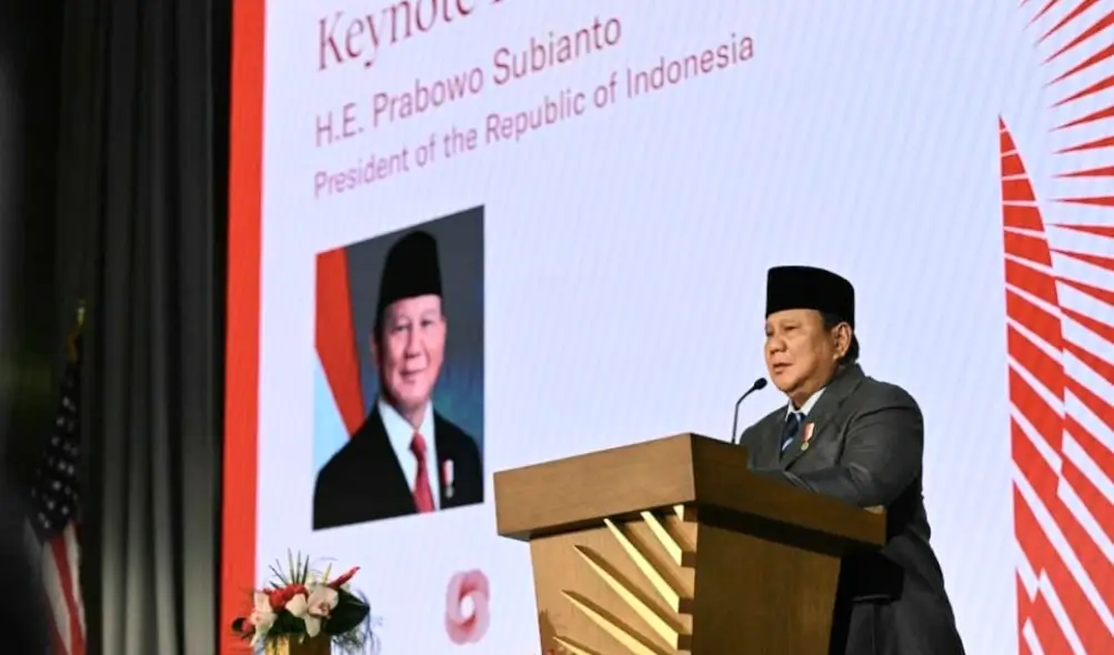 Presiden Republik Indonesia Prabowo Subianto menyampaikan sambutan pada Gala Iftar Dinner Business Summit di U.S. Chamber of Commerce, Washington DC.