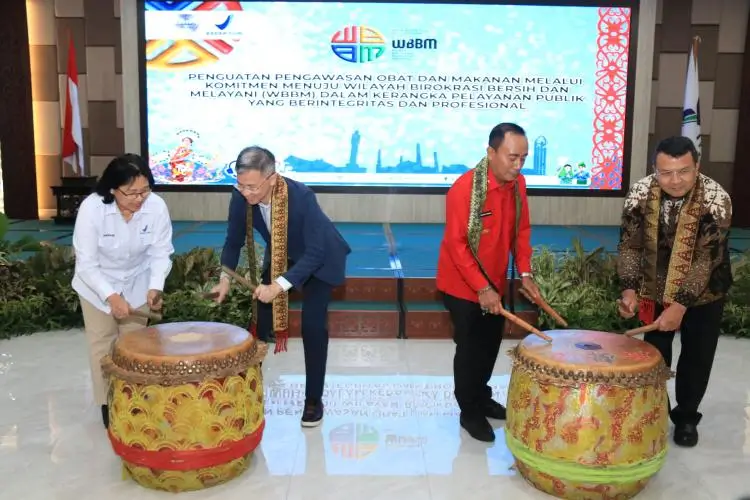 Wagub Kalbar Krisantus menghadiri kegiatan penguatan pengawasan obat dan makanan BBPOM Pontianak di Aula Garuda Kantor Gubernur Kalbar.