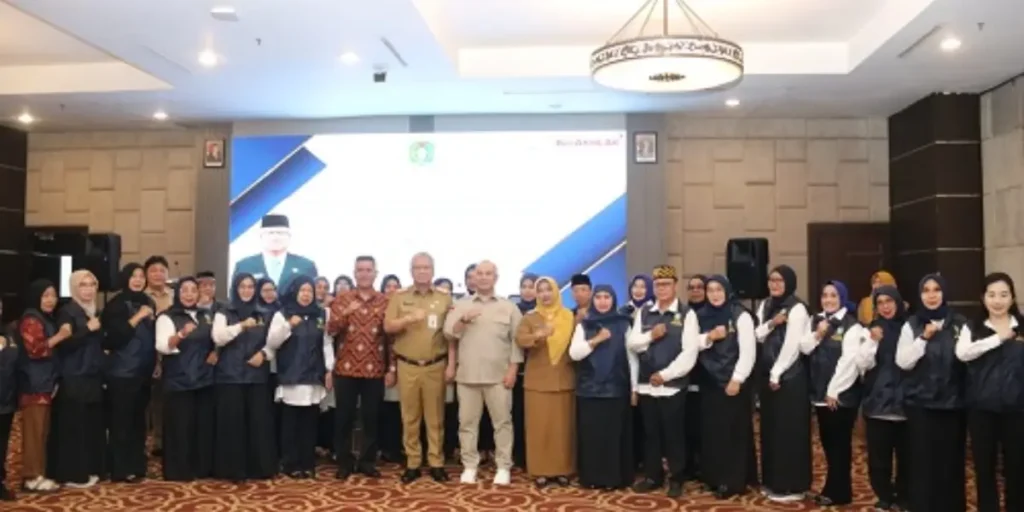Sekda Kalbar Harisson membuka Rakor Forum Perangkat Daerah PPPA–PPKB di Hotel Mercure Pontianak, Selasa (10/2/2026).