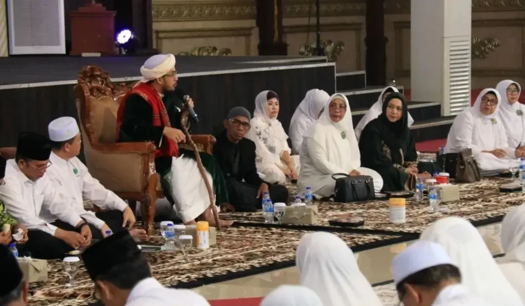 Ketua TP PKK Kalimantan Barat Erlina Ria Norsan menghadiri peringatan Isra Mikraj Nabi Muhammad SAW di Pendopo Gubernur Kalbar, Sabtu (31/1/2026).