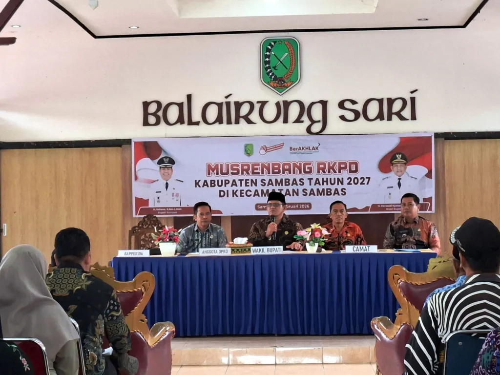 Wakil Bupati Sambas Heroaldi Djuhardi Alwi membuka Musrenbang Kecamatan Sambas di Balairungsari, Kamis (19/2/2026).