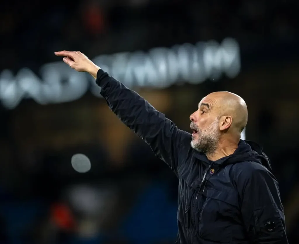 Pep Guardiola Pep Guardiola memimpin latihan Manchester City jelang laga Premier League.