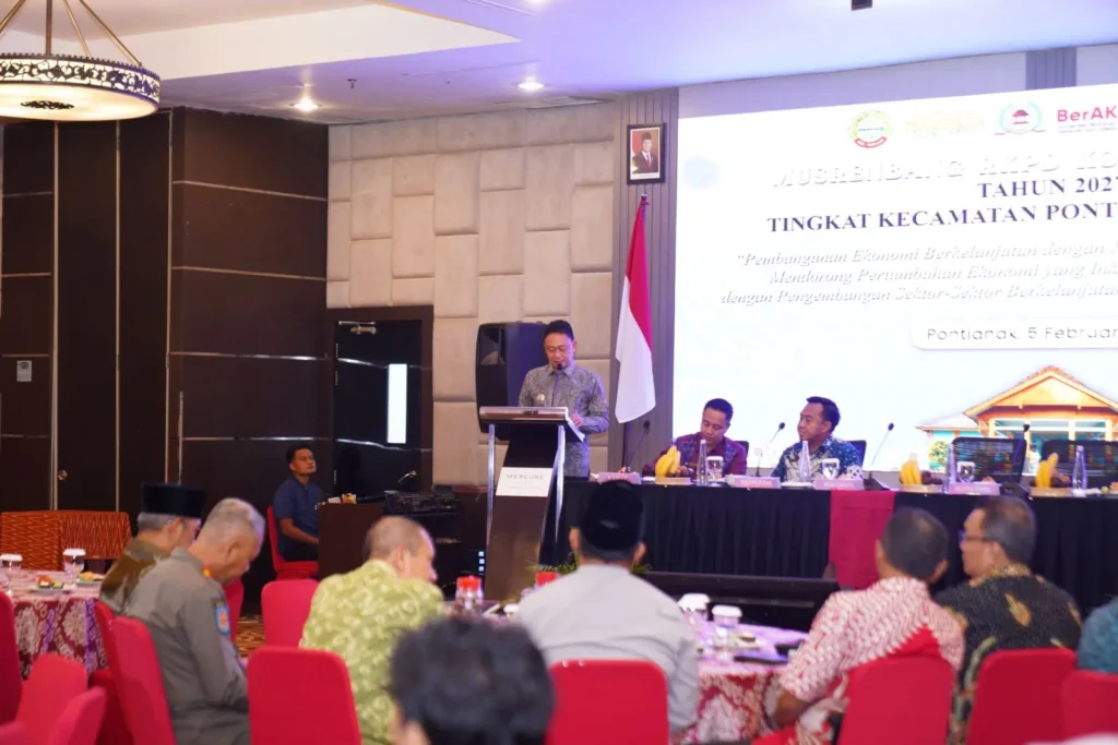 Wali Kota Pontianak Edi Rusdi Kamtono membuka Musrenbang RKPD 2027 tingkat Kecamatan Pontianak Tenggara.