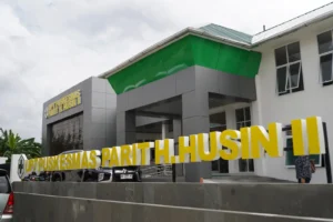 Wajah baru bangunan gedung Puskesmas Parit H Husin II.