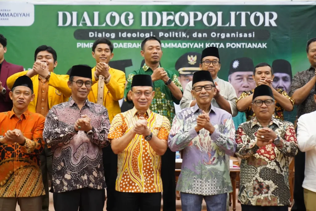 Wali Kota Pontianak Edi Rusdi Kamtono membuka Forum Dialog Ideopolitor Pimpinan Daerah Muhammadiyah Kota Pontianak.