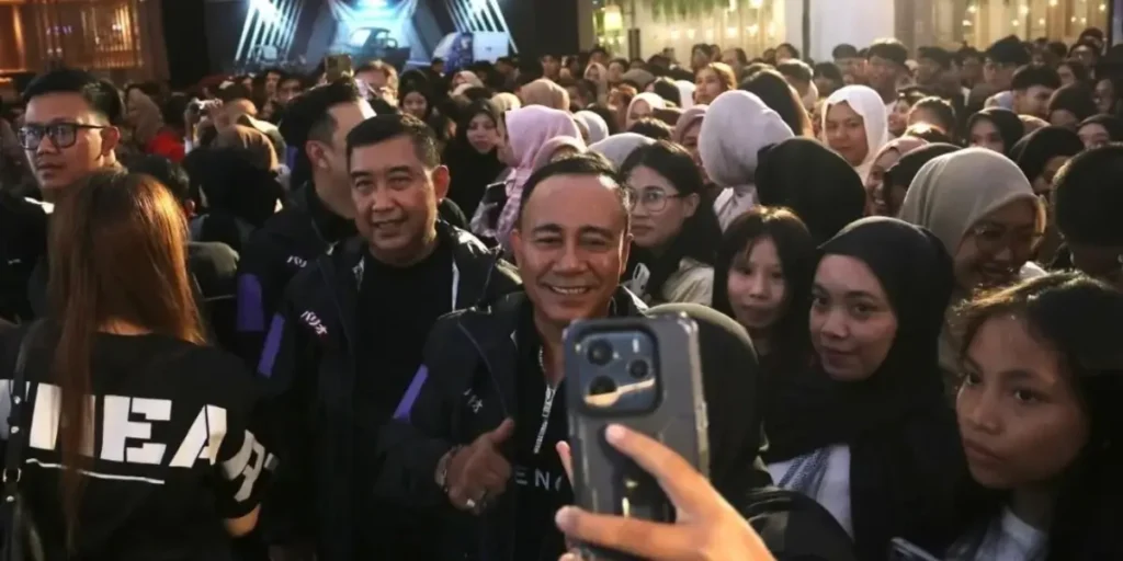 Wagub Kalbar Krisantus Kurniawan saat menghadiri peluncuran Honda Vario 125 di Gaia Mall Bumi Raya City.