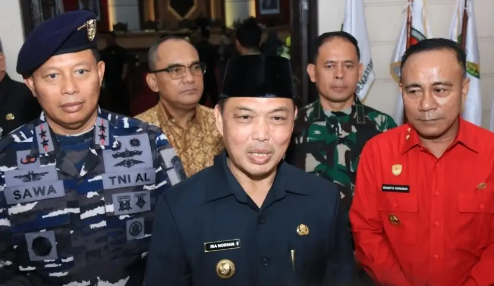 Gubernur Kalbar Ria Norsan mengajak masyarakat kompak mencegah Karhutla dan kabut asap.