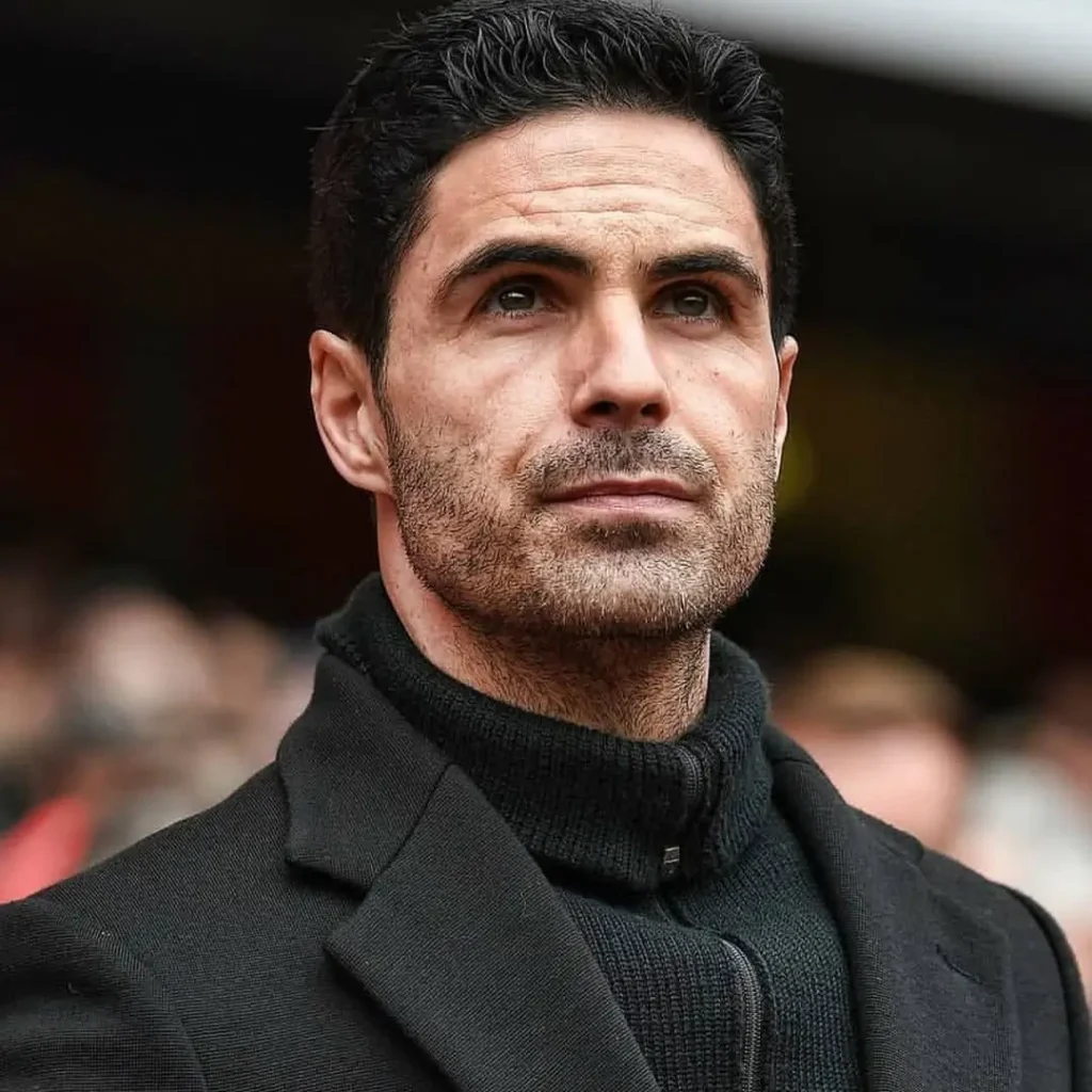 Mikel Arteta, memberikan keterangan pers terkait kritik tendangan sudut jelang laga melawan Brighton & Hove Albion di ajang Premier League.