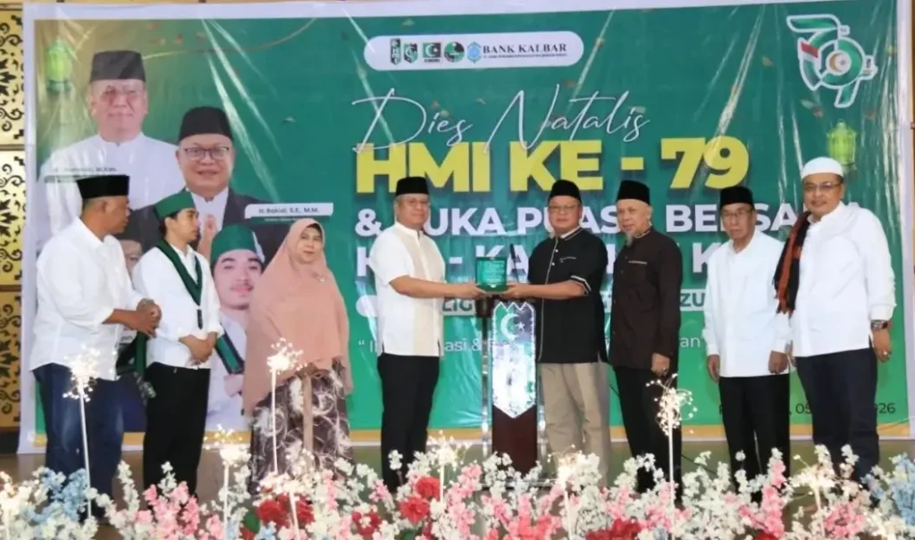 Sekda Kalbar Harisson menghadiri perayaan Dies Natalis ke-79 HMI dan buka puasa bersama KAHMI di Rumah Melayu Pontianak, (5/3/2026).