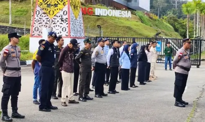 Apel perdana Pos Terpadu di PLBN Entikong sebagai tanda dimulainya pelayanan lintas instansi menjelang Idulfitri 1447 H.