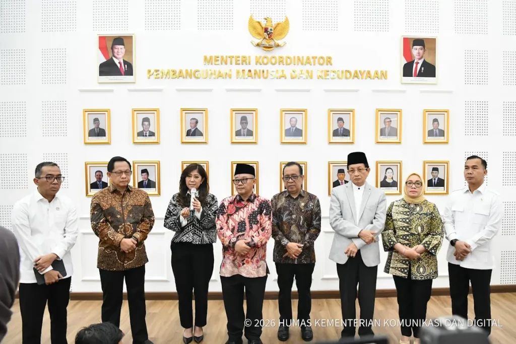 Pemerintah Indonesia resmi terapkan pedoman AI di pendidikan melalui SKB Tujuh Menteri.