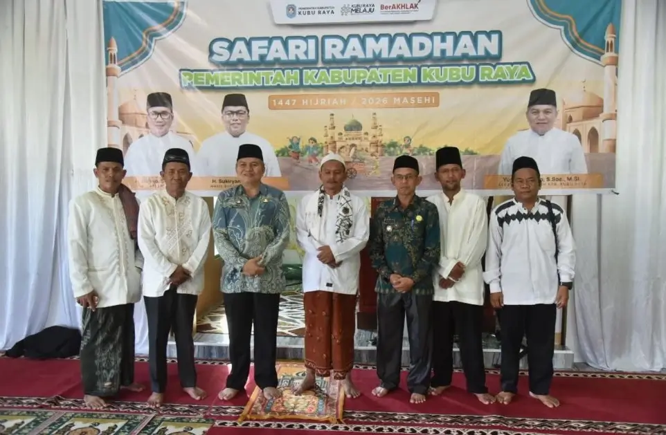 Sekda Kubu Raya Yusran Anizam menghadiri Safari Ramadan di Masjid Jami Al-Jariyah Kecamatan Terentang Kabupaten Kubu Raya.