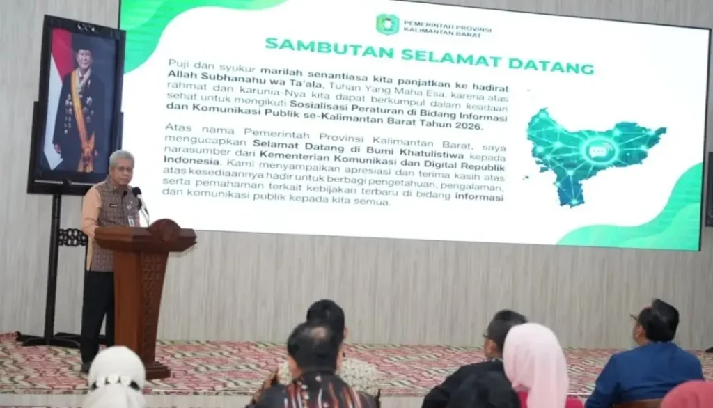 Sekda Kalbar Harisson membuka sosialisasi peraturan di bidang informasi dan komunikasi publik di Balai Petitih Kantor Gubernur Kalbar, Pontianak.