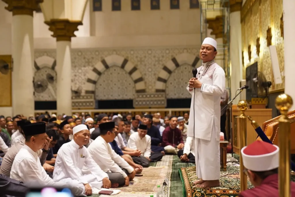 Ustadz Das'ad Latif saat Safari Kamtibmas Ustadz di Masjid Raya Mujahidin