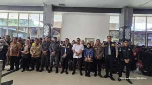 136 PMI yang dideportasi dari Malaysia tiba di PLBN Entikong. 
