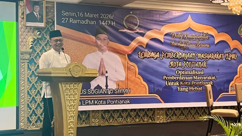 Wali Kota Pontianak Edi Rusdi Kamtono membuka Dialog Kemasyarakatan Lembaga Pemberdayaan Masyarakat (LPM).