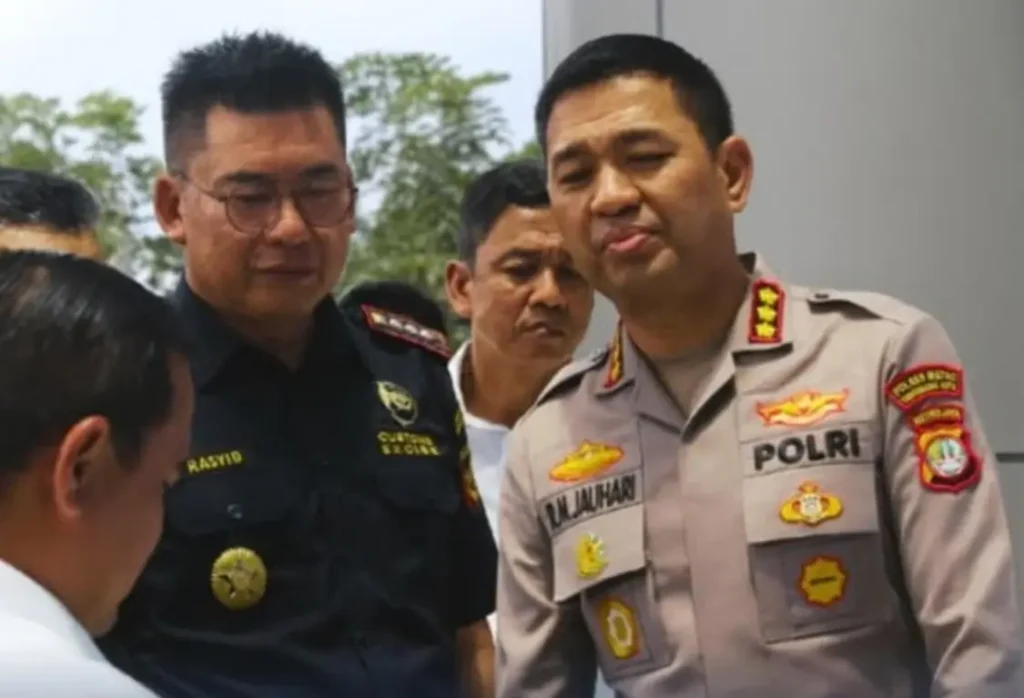 25 kilogram sabu berhasil disita bea cukai dan polisi dari penyelundupan melalui pelabuhan patimban.