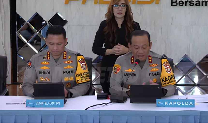 Konferensi pers Polda Metro Jaya terkait perkembangan kasus teror air keras terhadap aktivis KontraS di Jakarta