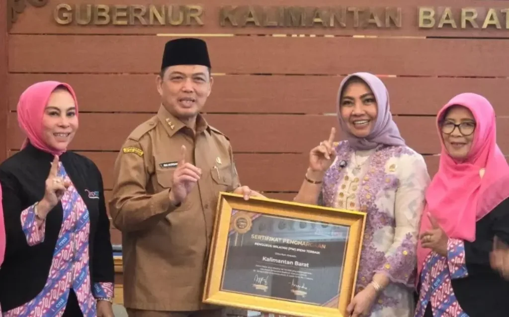 Pertemuan Gubernur Kalbar, Ria Norsan dengan anggota DPD RI terkait pemberdayaan perempuan di Kantor Gubernur, Selasa (28/4/2026).