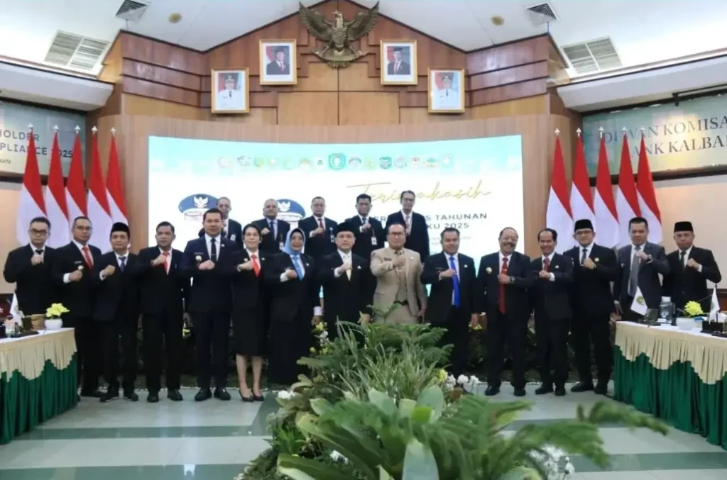 Gubernur Kalbar Ria Norsan menghadiri perayaan HUT ke-62 Bank Kalbar di Pontianak.