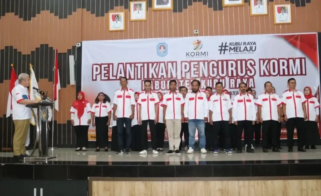 Harisson lantik pengurus KORMI Kubu Raya 2025–2029 di Aula Kantor Bupati, Selasa (28/4/2026).