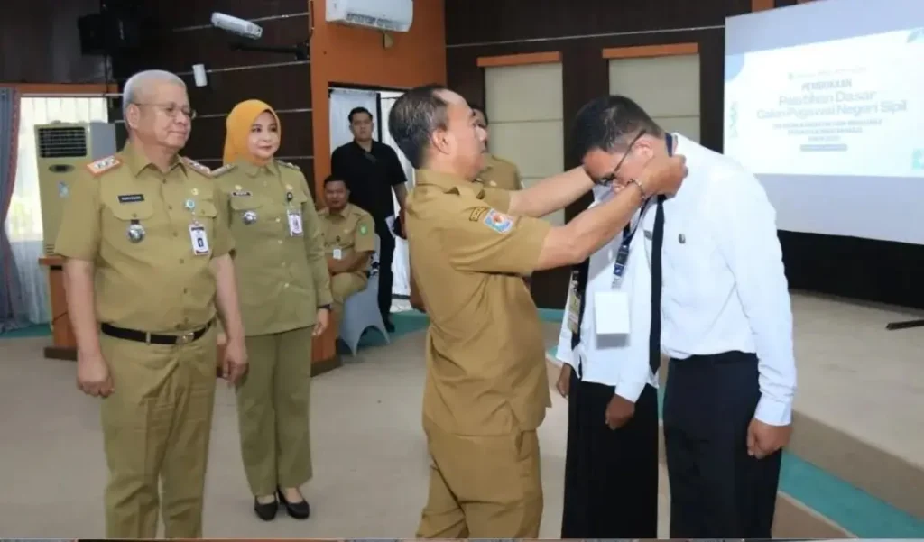 Wakil Gubernur Kalbar Krisantus Kurniawan membuka Latsar CPNS di BPSDM Kalbar