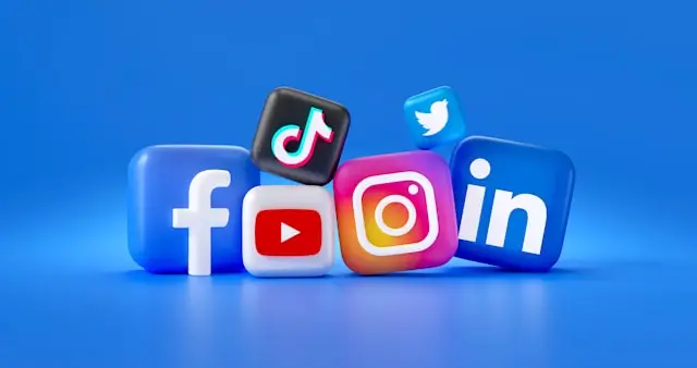 Ilustrasi - platform digital YouTube, Facebook, dan Instagram terkait pemanggilan Kemkomdigi