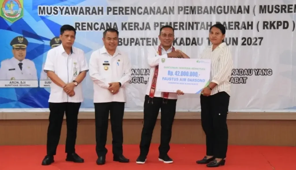 Wagub Kalbar Krisantus Kurniawan saat hadir dalam Musrenbang Sekadau 2027 di Aula Kantor Bupati Sekadau, Rabu (1/4/2026).