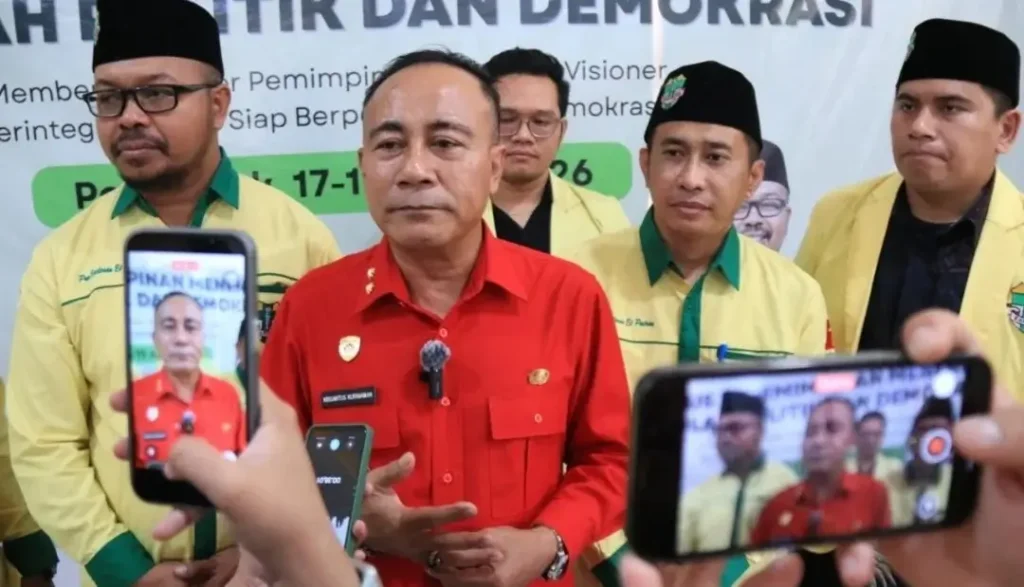 Krisantus Kurniawan usai membuka KPM Pemuda Katolik di Pontianak dan menyampaikan pesan toleransi.