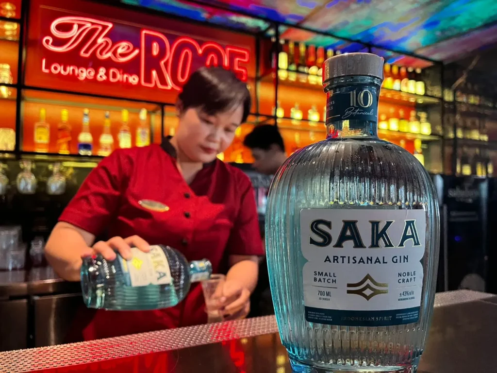 Peluncuran Saka Gin di Pontianak dengan konsep acara lifestyle modern.
