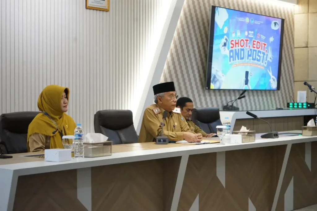 Sekretaris Daerah Kota Pontianak Amirullah membuka kegiatan bimtek pengelolaan konten dan media sosial di lingkup Pemkot Pontianak.