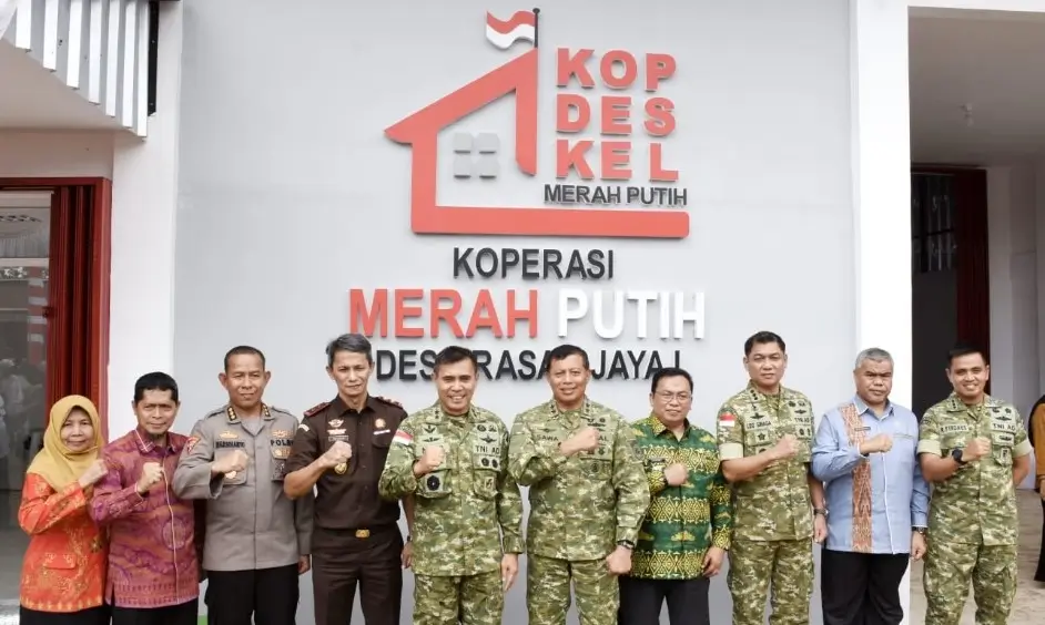 Peresmian KDMP Rasau Jaya I di Kabupaten Kubu Raya sebagai penguatan ekonomi desa mandiri.