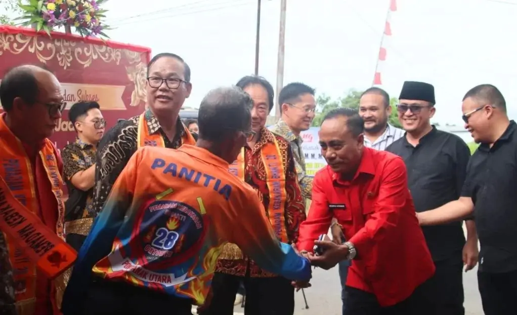 Wakil Gubernur Kalbar Krisantus Kurniawan menghadiri perayaan HUT ke-5 Damkar Bhakti 28 di Posko Utama Kota Pontianak.