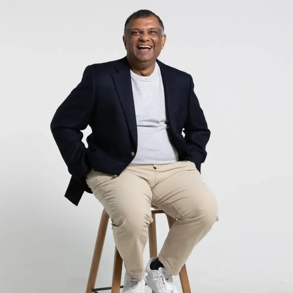 Tony Fernandes terkait rencana ekspansi maskapai baru AirAsia di tengah krisis avtur global.