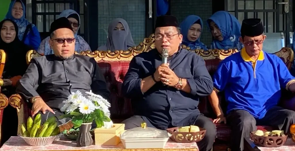 Wakil Bupati Kubu Raya Sukiryanto menghadiri pemotongan hewan kurban di Kantor Kemenag Kubu Raya.