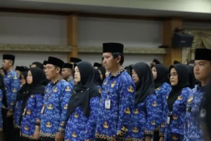 ASN di lingkungan Pemerintah Kota Pontianak mengikuti upacara peringatan Hardiknas 2026.