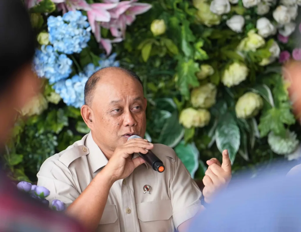 Dadan Hindayana saat menjabat sebagai Kepala Badan Gizi Nasional sebelum resmi digantikan oleh Nanik S Deyang.