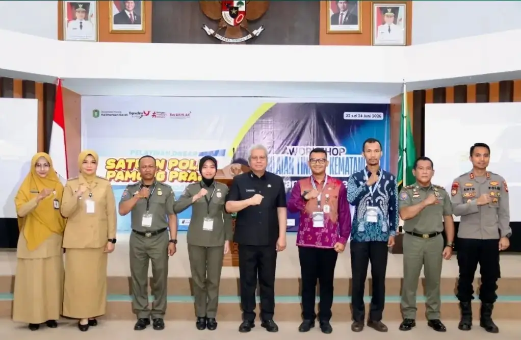 Sekda Kalbar Harisson membuka pelatihan Satpol PP dan workshop perangkat daerah di Aula BPSDM Kalimantan Barat.