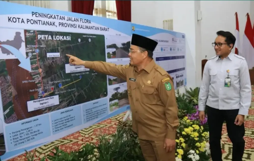 Gubernur Kalbar Ria Norsan mengikuti peresmian Inpres Jalan Daerah dari Balai Petitih Pontianak.