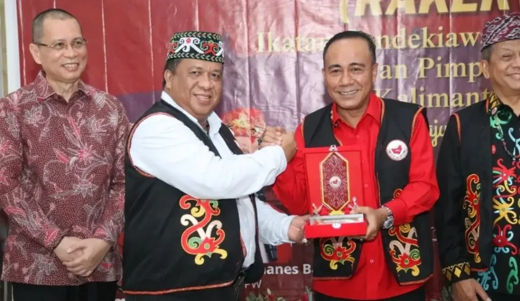 Wagub Kalbar Krisantus Kurniawan membuka Rakerwil I ICDN Kalimantan Barat di Hotel Dangau Kubu Raya.